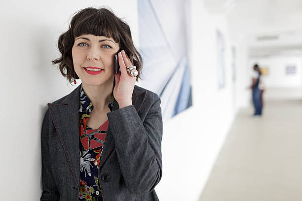 Menciptakan Suasana Siang yang Nyaman di Ruang Tamu